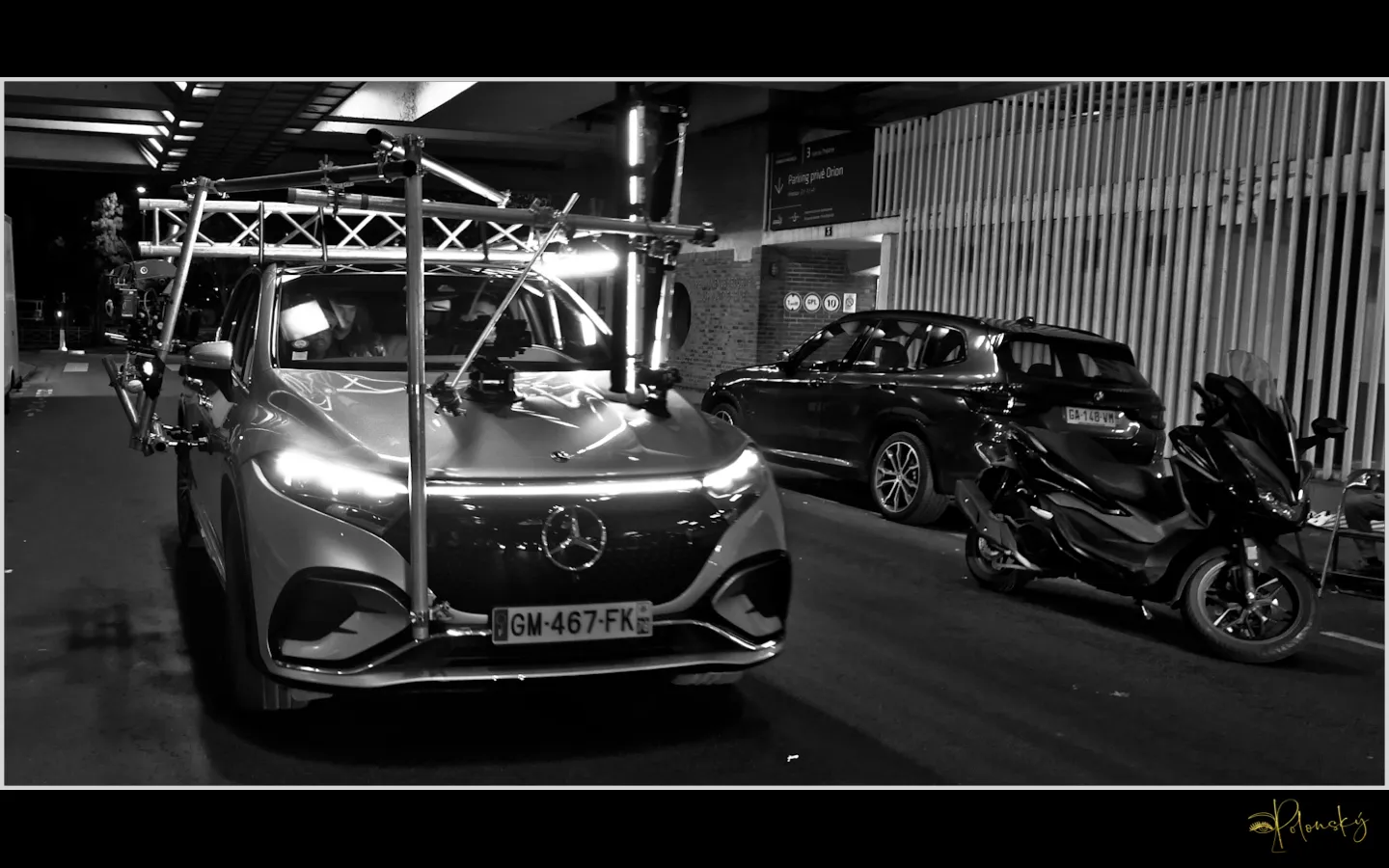 Tournage en action — travelling dynamique